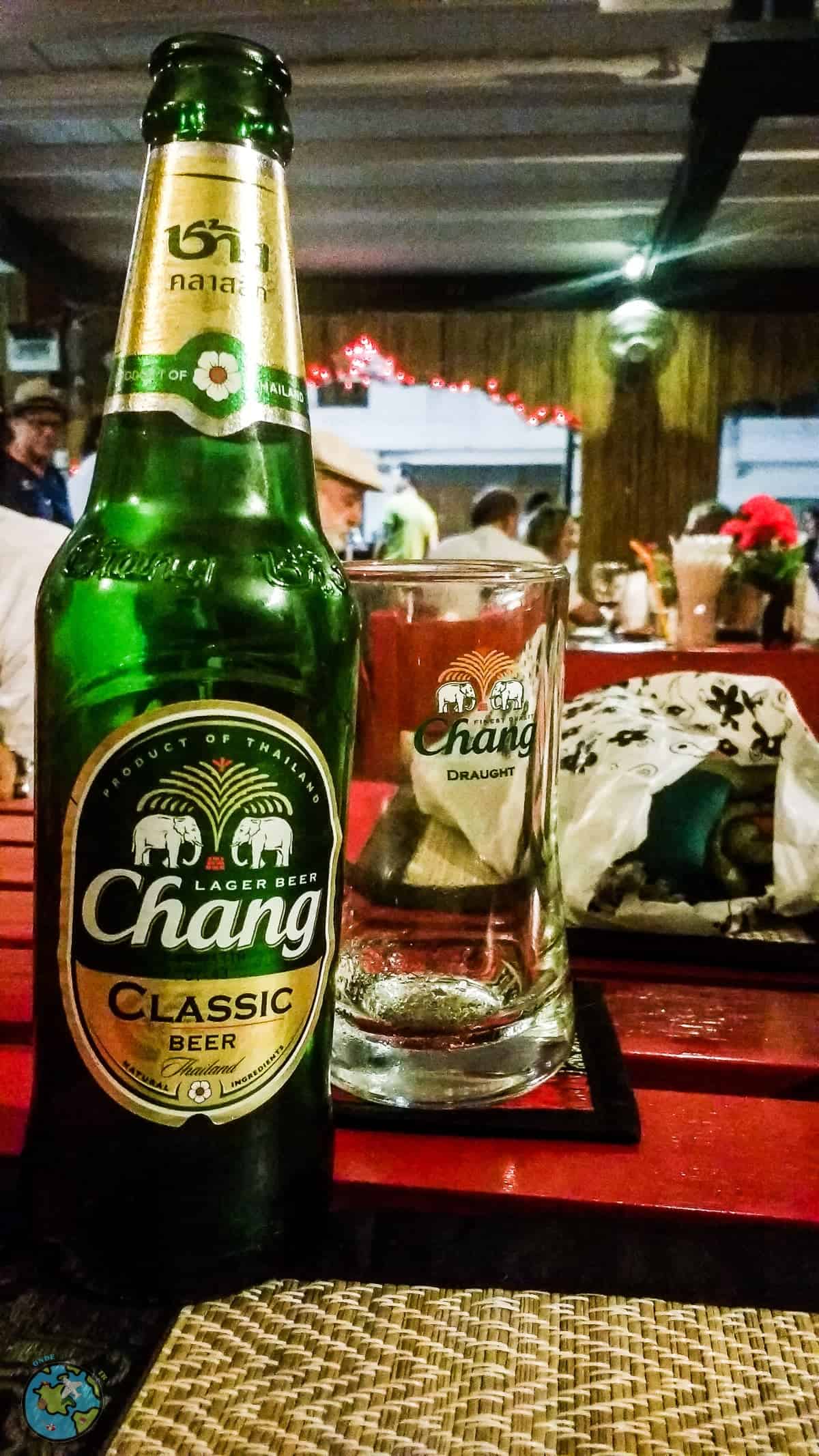 o que comer na Tailândia Cerveja Chang tailândia