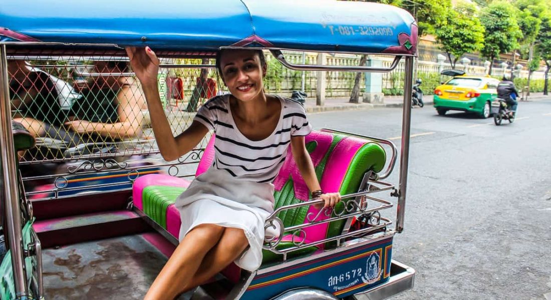 tuk tuk transporte em bangkok